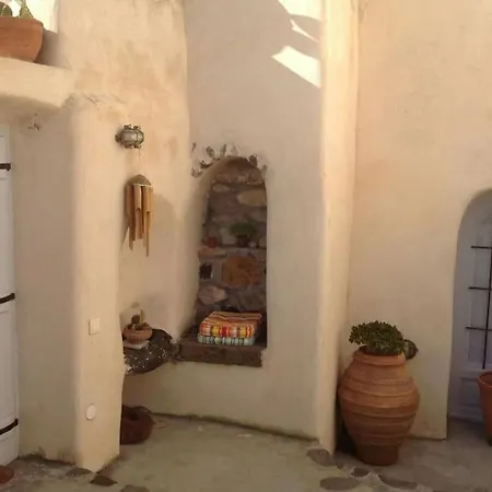 Joseph Traditional House In Castle Ferienhaus