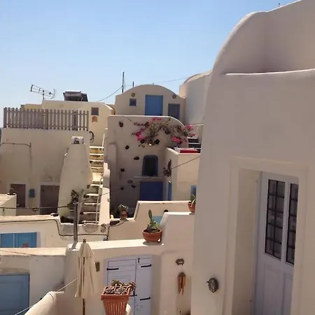 Joseph Traditional House In Castle Emporio (Santorini)
